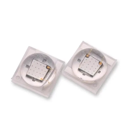 SMD UV LED'lerin ışık dağılımının homojenliği nasıl bir performans sergiliyor?